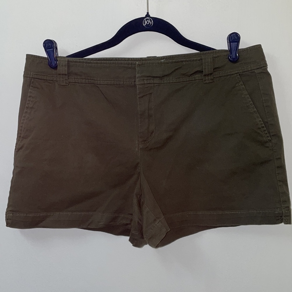 Walking Shorts Size 12 EUC